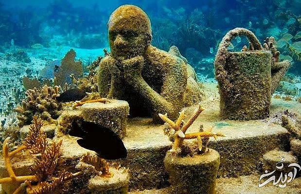 مجسمه های زیر آب